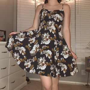 Old Navy Floral Print Dress